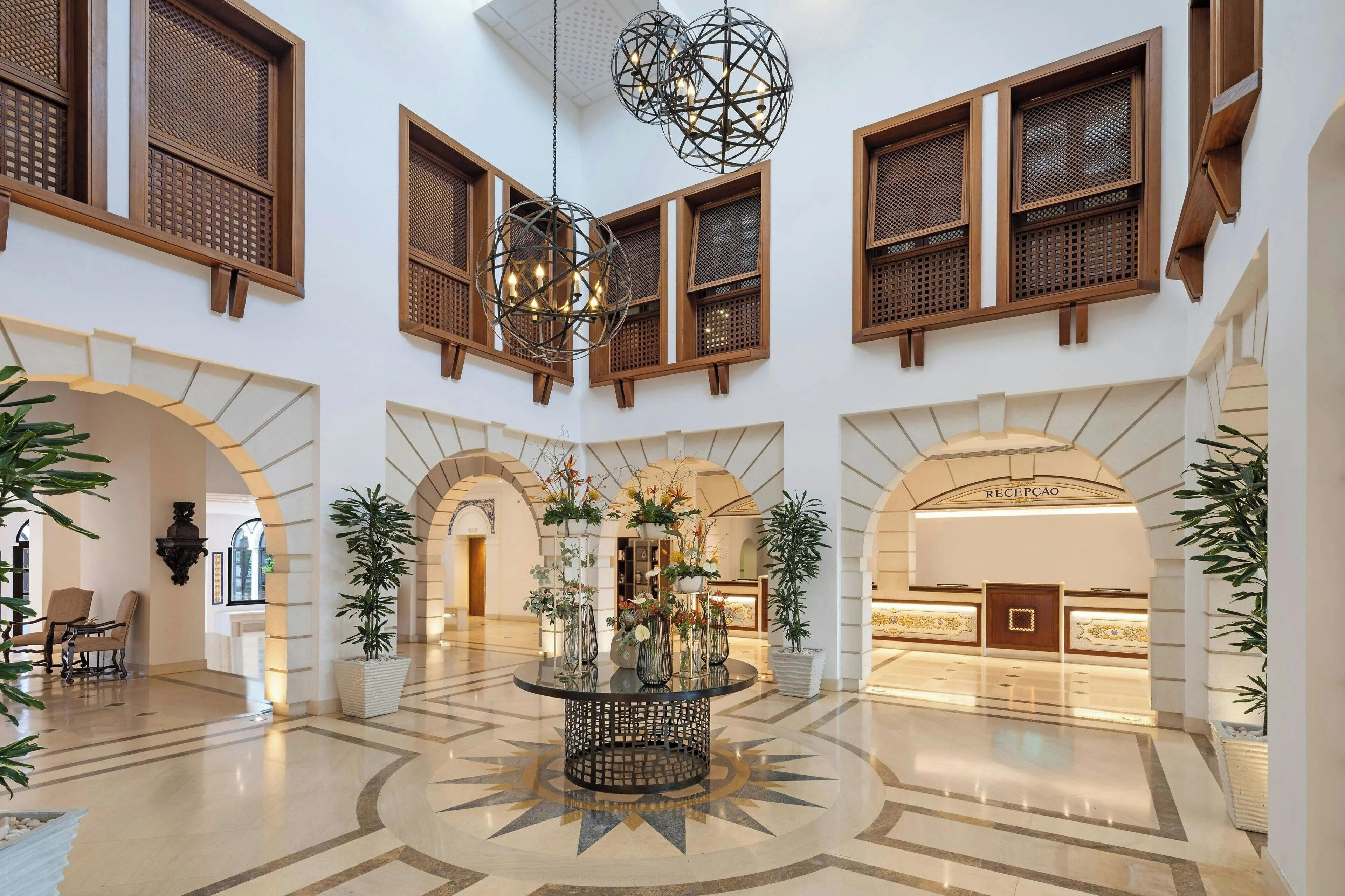 Pine Cliffs Hotel